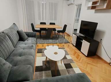 Jednoiposoban stan, Niš, Bulevar Nemanjića, izdavanje, 57m2, 400e, id1459575