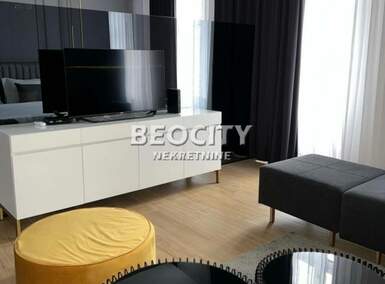 Jednosoban stan, Novi Sad, Centar, izdavanje, 57m2, 700e, id1460475