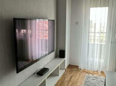 Jednoiposoban stan, Novi Sad, izdavanje, 43m2, 550e, id1461013