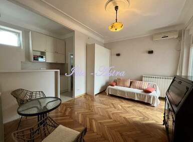 Jednosoban stan, Beograd, Centar, izdavanje, 28m2, 450e, id1458691