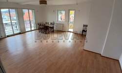 Poslovni prostor / Lokal, Niš, Ženeva (Devizno naselje), izdavanje, 152m2, 500e, id1461287