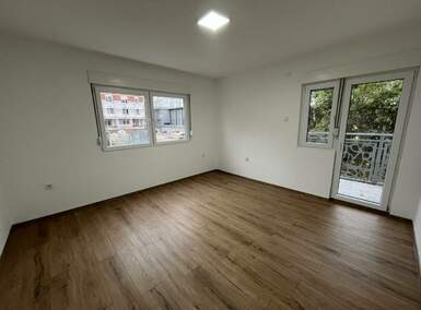 Trosoban stan, Ćuprija, prodaja, 85m2, 54000e, id1285918