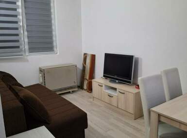 Dvosoban stan, Paraćin, izdavanje, 35m2, 180e, id1461323