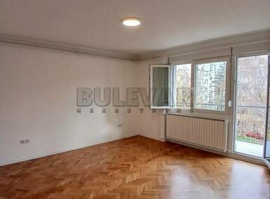 Trosoban stan, Niš, Bulevar Nemanjića, izdavanje, 68m2, 550e, id1461588