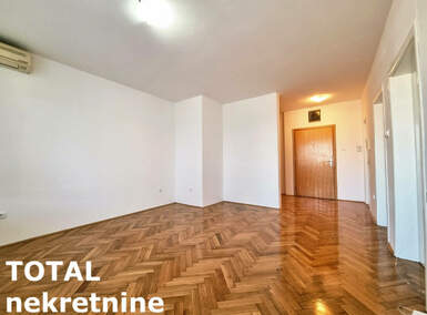 Dvosoban stan, Novi Sad, Bulevar, prodaja, 50m2, 140000e, id1464234