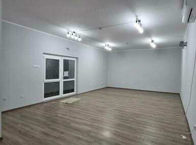 Poslovni prostor / Lokal, Beograd, Bežanijska kosa 2, izdavanje, 65m2, 750e, id1465995