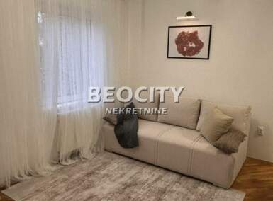Jednosoban stan, Novi Sad, Centar, izdavanje, 22m2, 300e, id1469667