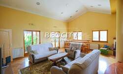 Kuca, Beograd, Borča Iii, prodaja, 311m2, 370000e, id1470725