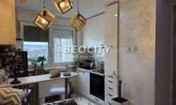 Dvosoban stan, Novi Sad, Bulevar Oslobođenja, prodaja, 39m2, 125000e, id1471196