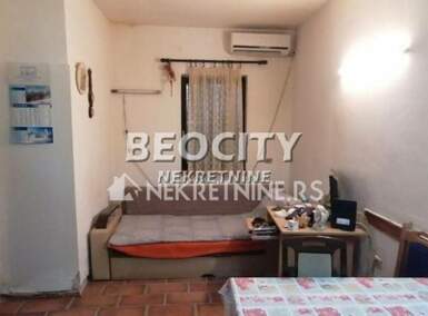 Trosoban stan, Beograd, Zemun (gardoš), prodaja, 60m2, 130000e, id1472401