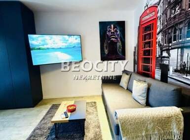 Jednosoban stan, Novi Sad, Centar, izdavanje, 32m2, 350e, id1473002