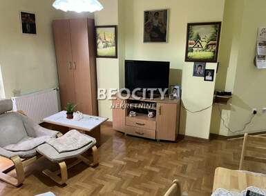 Dvosoban stan, Novi Sad, Centar, izdavanje, 45m2, 400e, id1475405
