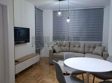 Jednoiposoban stan, Niš, Bulevar Nemanjića, izdavanje, 40m2, 500e, id1475424