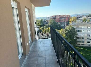 Trosoban stan, Kragujevac, prodaja, 72m2, 139000e, id1475445