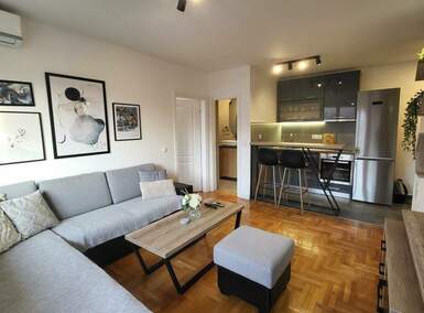 Jednoiposoban stan, Niš, izdavanje, 40m2, 350e, id1475629