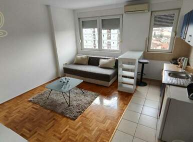 Garsonjera, Novi Sad, izdavanje, 25m2, 300e, id1476291