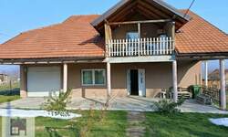 Kuća, Beograd - Baćevac | Izdavanje · 99m² · 500€