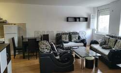 Jednoiposoban stan, Niš, Bulevar Nemanjića, izdavanje, 56m2, 300e, id1477156