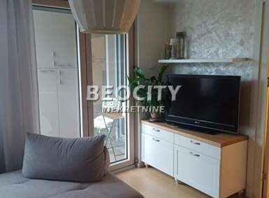 Dvosoban stan, Novi Sad, Centar, izdavanje, 50m2, 600e, id1477348