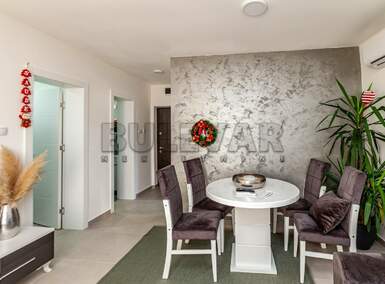 Dvosoban stan, Niš, Crveni pevac, izdavanje, 37m2, 400e, id1477480