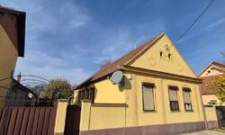 Kuca, Ruma, prodaja, 360m2, 98000e, id1477525