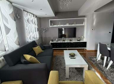 Trosoban stan, Kragujevac, Centar, izdavanje, 52m2, 500e, id1477886