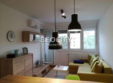 Dvosoban stan, Novi Sad, Centar, izdavanje, 39m2, 450e, id1478882