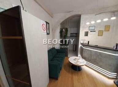 Poslovni prostor / Lokal, Novi Sad, Cara Dušana, izdavanje, 40m2, 900e, id1480409