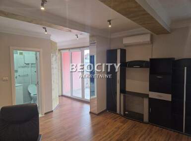 Poslovni prostor / Lokal, Beograd, Zemun (kej), izdavanje, 33m2, 350e, id1480755