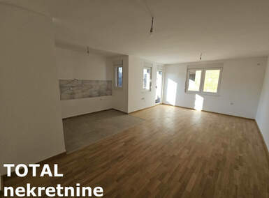 Trosoban stan, Sremska Kamenica, Tatarsko  Brdo, prodaja, 73m2, 168000e, id1482278