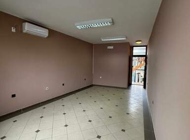 Poslovni prostor / Lokal, Kragujevac, izdavanje, 27m2, 190e, id1482338