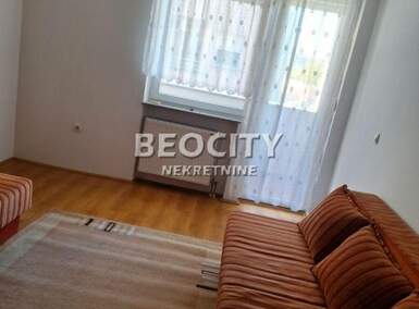 Jednosoban stan, Novi Sad, Centar, izdavanje, 32m2, 300e, id1482879