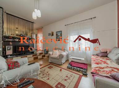 Trosoban stan, Beograd, Petlovo Brdo, prodaja, 115m2, 175000e, id1483254