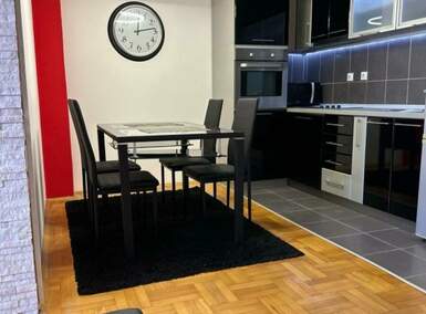 Jednoiposoban stan, Niš, Pravni fakultet, izdavanje, 45m2, 400e, id1483464