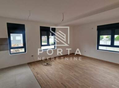 Trosoban stan, Beograd, Ledine, prodaja, 52m2, 95000e, id854998