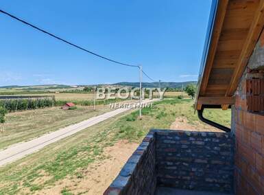 Plac, Sremska Mitrovica, Manđelos, prodaja, 900m2, 14000e, id1486463