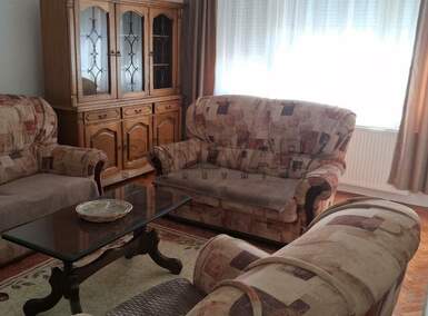 Jednoiposoban stan, Niš - Bulevar Nemanjića Zona 2 | Izdavanje · 55m² · 300€
