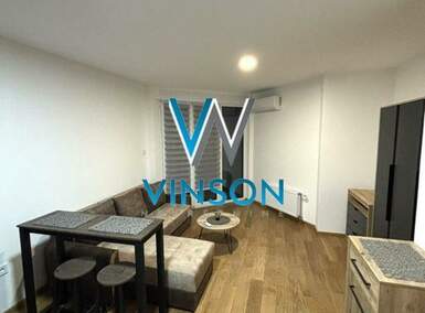 Garsonjera, Novi Sad - Bulevar Oslobođenja | Izdavanje · 28m² · 400€