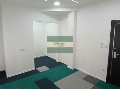 Poslovni prostor / Lokal, Kragujevac | Izdavanje · 60m² · 420€