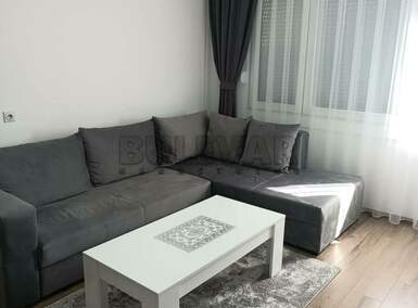 Jednoiposoban stan, Niš - Medicinski fakultet | Izdavanje · 48m² · 300€