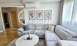 Dvosoban stan, Novi Sad - Bulevar Oslobođenja | Izdavanje · 45m² · 650€