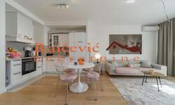 Trosoban stan, Beograd - Beograd Na Vodi | Prodaja · 74m² · 425.000€