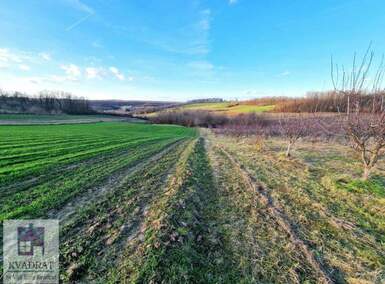 Plac, Ub - Kožuar | Prodaja · 49.000€