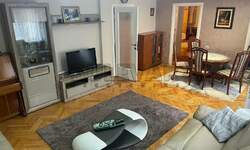 Trosoban stan, Niš - Dom zdravlja | Izdavanje · 76m² · 350€