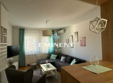 Dvosoban stan, Beograd - Učiteljsko Naselje | Izdavanje · 50m² · 650€