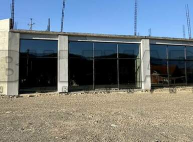 Poslovni prostor / Lokal, Vladičin Han - Prekodolce | Izdavanje · 920m² · 1.000€