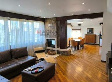 Stan, Beograd - Kalenić pijaca | Prodaja · 195m² · 579.888€