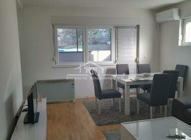 Jednoiposoban stan, Beograd - Julino Brdo | Izdavanje · 40m² · 500€