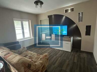 Kuća, Paraćin | Izdavanje · 90m² · 250€