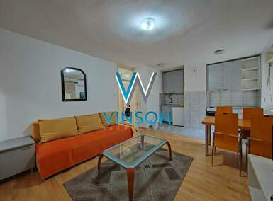 Jednoiposoban stan, Novi Sad - Podbara | Izdavanje · 43m² · 300€